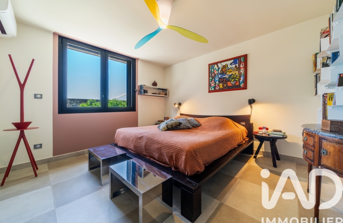 Vente Divers 160m&sup2; 5 pièces Saint Gilles les Bains