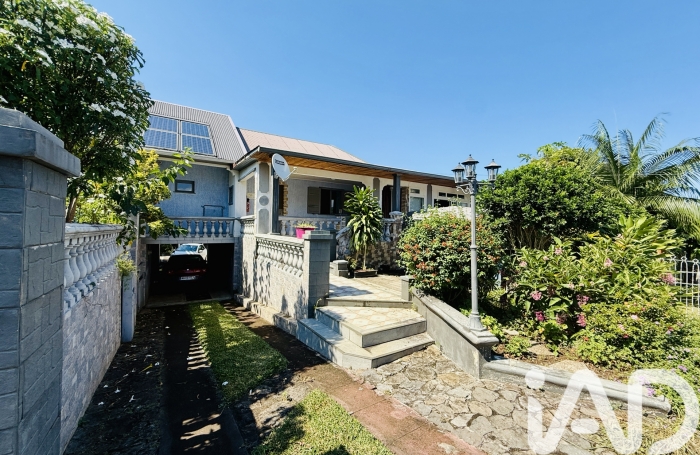 Vente Maison 220m&sup2; 7 pièces L'Entre Deux