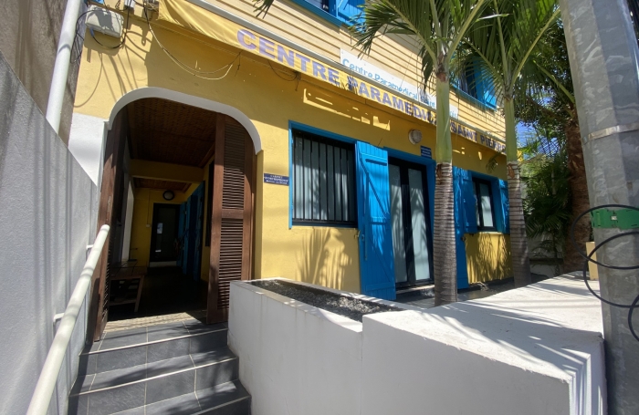 Location Local commercial 97410