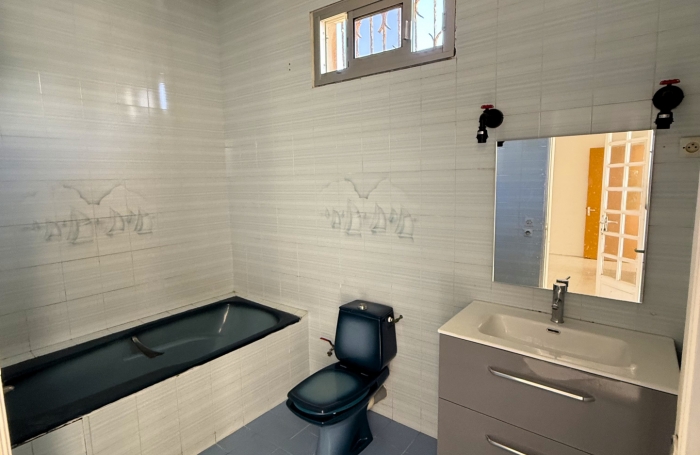 Maison Satec 150 m2 centre ville Saint Denis secteur Saint Jacques