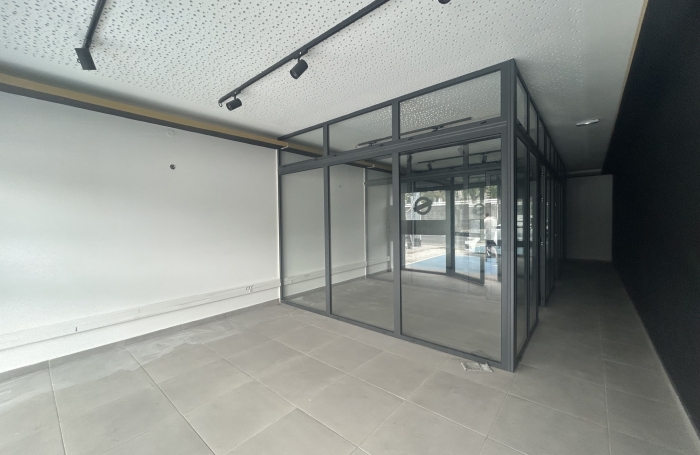 Location Fonds de commerce 97432