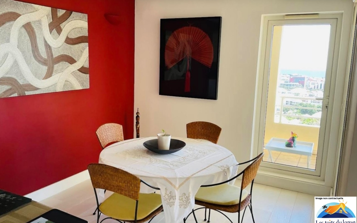 DUPLEX VUE MER &ndash; ST DENIS &ndash; 197m&sup2; - 3 CHAMBRES -630 000&euro; FAI