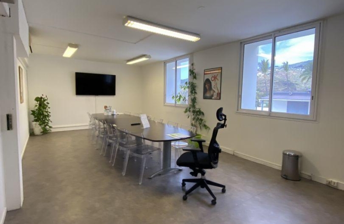 Vente Local commercial 96m&sup2; La Possession