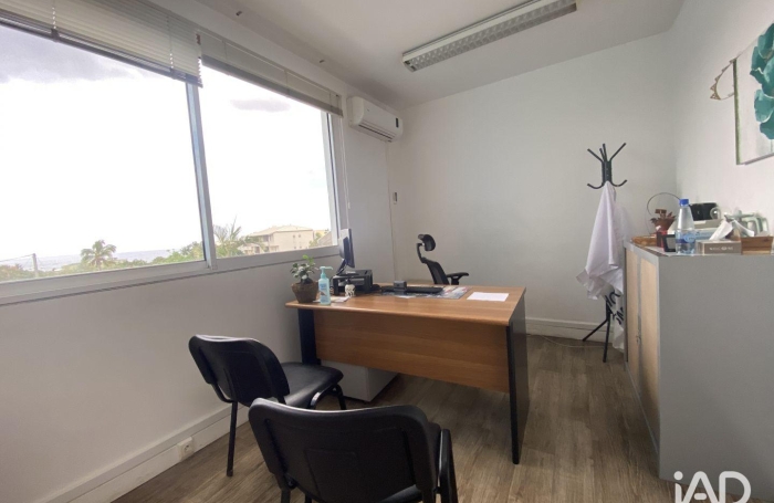 Vente Local commercial 202m&sup2; La Possession