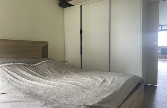 BEAU T3 AVEC VUE MER PITON ST LEU / PORTAIL