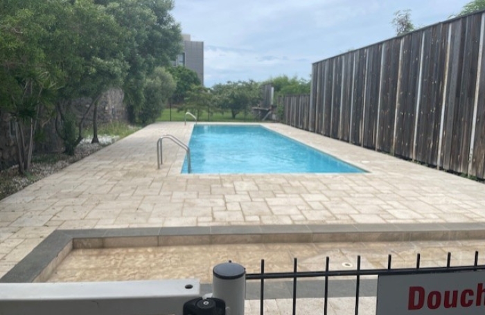 BEAU T3 AVEC VUE MER PITON ST LEU / PORTAIL