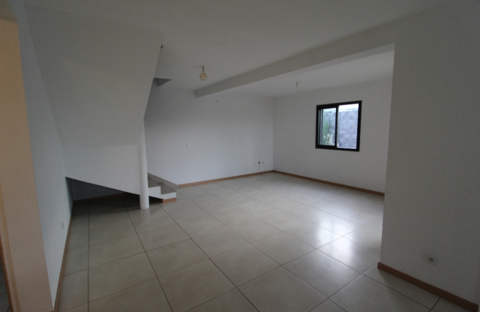 Location Maison 152.11m&sup2; 6 pi&egrave;ces Sainte Clotilde