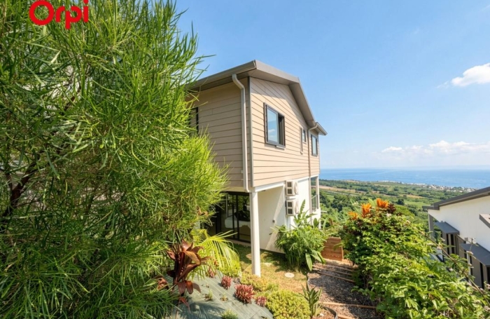 Vente Maison 129.95m&sup2; 5 pièces Saint Gilles Les Hauts