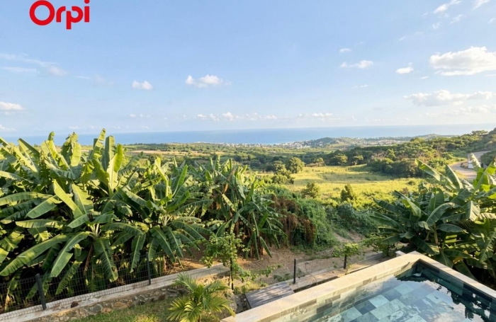 Vente Maison 129.95m&sup2; 5 pièces Saint Gilles Les Hauts