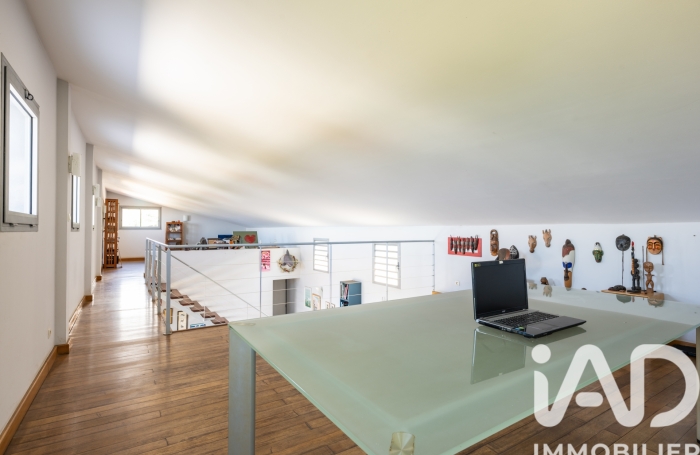 Vente Divers 260m&sup2; 10 pièces Saint-Leu