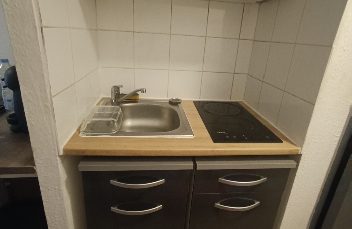 STUDIO MEUBLE CENTRAL FAC LIBRE AU 13 AVRIL 2026