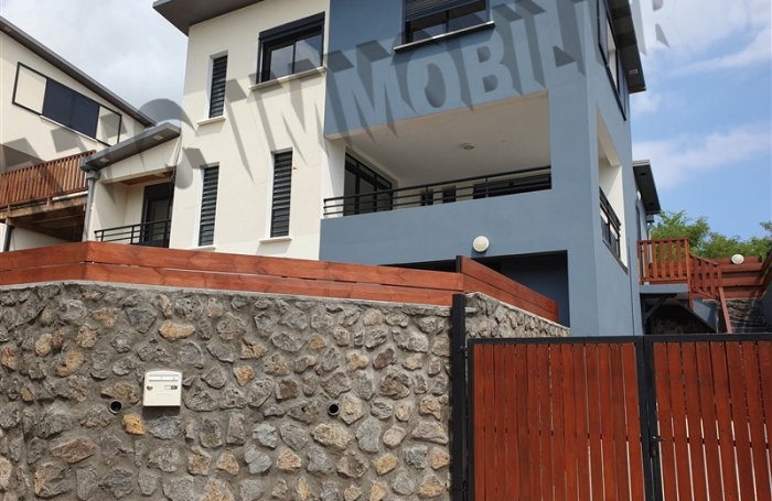 Location Appartement 120m&sup2; 5 pi&egrave;ces Saint-Leu