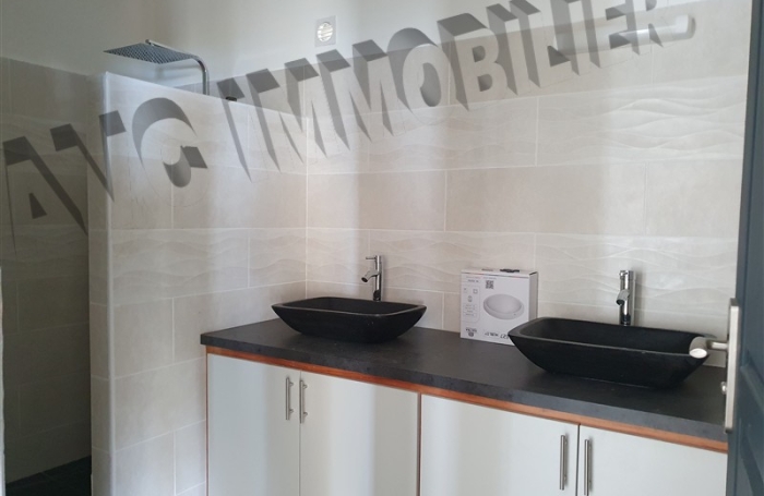 Location Appartement 115m&sup2; 4 pi&egrave;ces Saint-Leu