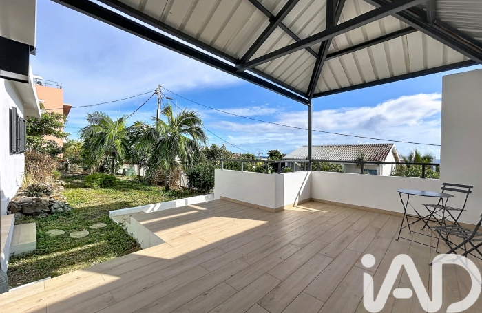 Vente Divers 181m&sup2; 6 pièces Sainte Clotilde