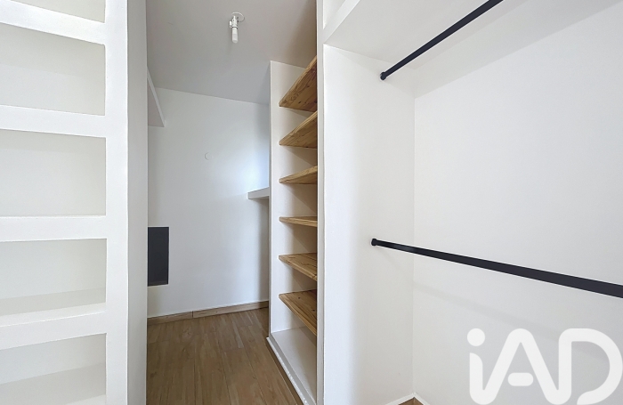 Vente Divers 181m&sup2; 6 pièces Sainte Clotilde