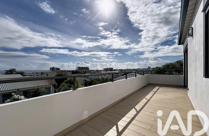 Vente Divers 181m&sup2; 6 pièces Sainte Clotilde