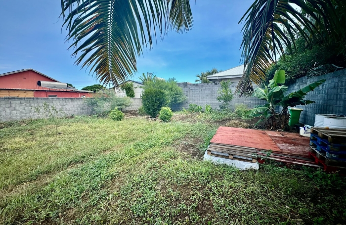 TERRAIN 406 M2 LIGNE PARADIS - ST PIERRE