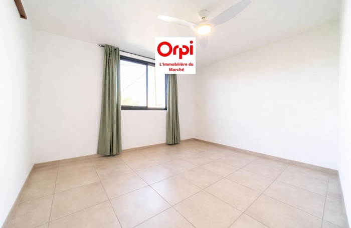 Vente Maison 95m&sup2; 4 pièces Saint Gilles Les Hauts