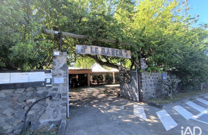 Vente Local commercial 97410