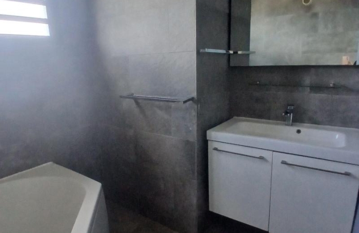 Vente Maison 106m&sup2; 4 pièces Petite &icirc;le