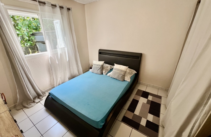 SAINT PHILIPPE 97442 - MAISON F4 LUMINEUSE ET ENTRETENUE - CONFORTABLE - QUARTIER PAISIBLE