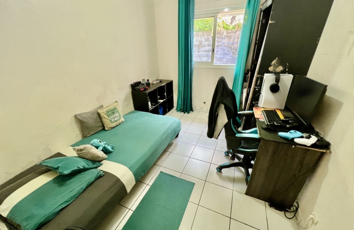 SAINT PHILIPPE 97442 - MAISON F4 LUMINEUSE ET ENTRETENUE - CONFORTABLE - QUARTIER PAISIBLE