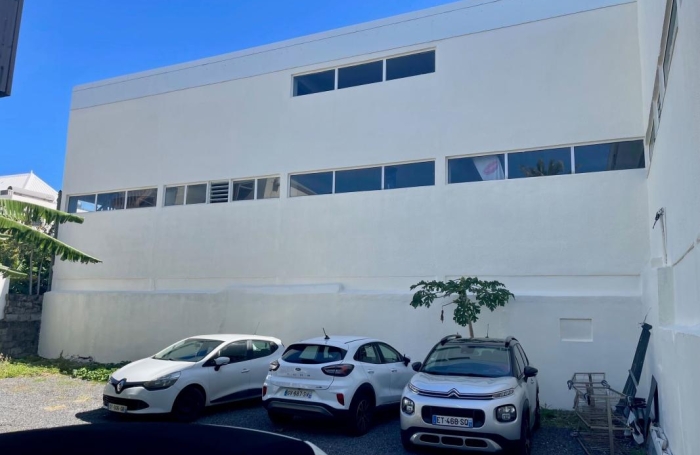 Vente Local commercial 2342m&sup2; Saint-Pierre