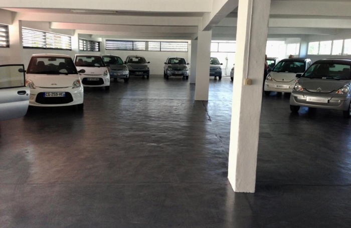 Vente Local commercial 2342m&sup2; Saint-Pierre