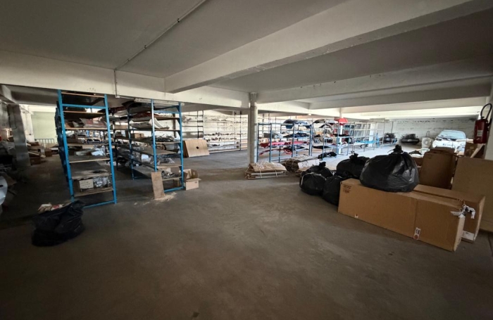 Vente Local commercial 2342m&sup2; Saint-Pierre
