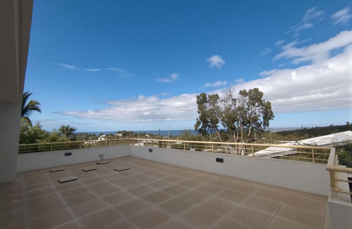 Location Appartement 94.6m&sup2; 4 pièces Saint Gilles les Bains