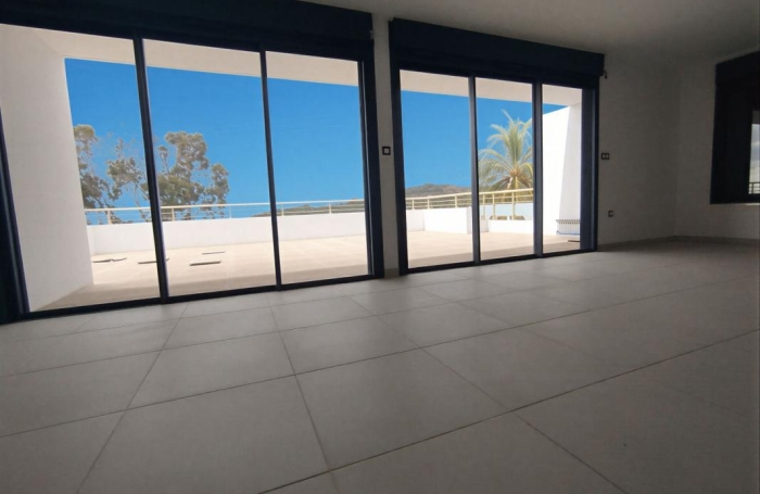 Location Appartement 94.6m&sup2; 4 pièces Saint Gilles les Bains