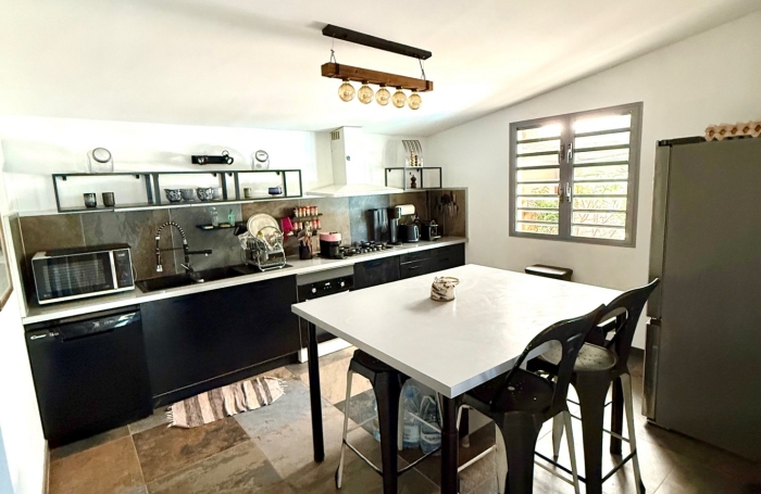 Vente Maison 143m&sup2; 6 pièces Piton Saint Leu