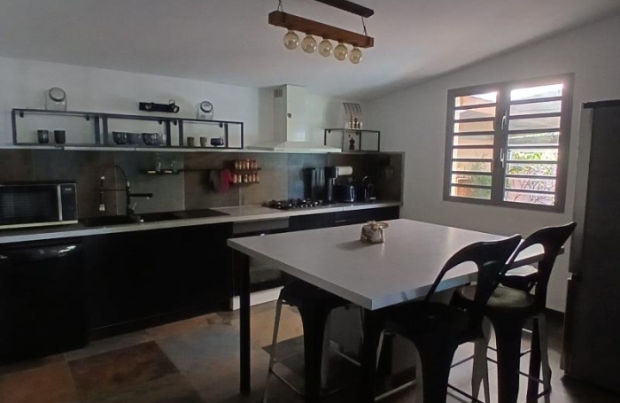 Vente Maison 143m&sup2; 5 pièces Piton Saint Leu