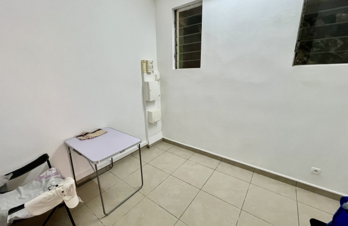 SAINT PHILIPPE 97442 - ENSEMBLE IMMOBILIER LUMINEUX ET FONCTIONNEL - SECTEUR RECHERCH&Eacute;