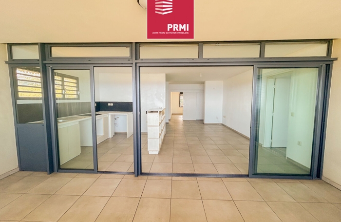 Vente Appartement 73.95m&sup2; 4 pi&egrave;ces Saint-Leu