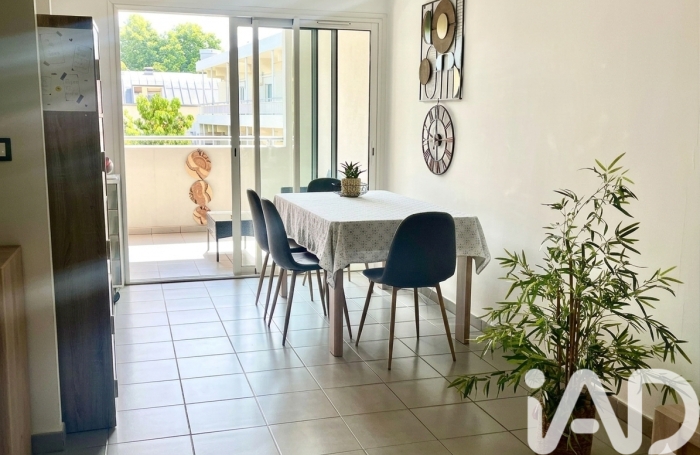 Vente Appartement 54m&sup2; 2 pièces Saint Paul