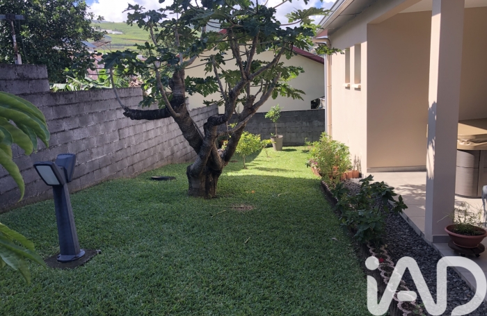 Vente Divers 102m&sup2; 3 pièces Saint Joseph