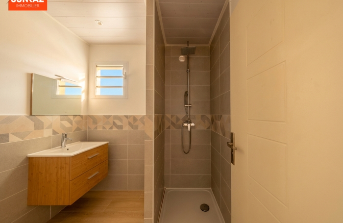 Location Appartement 80m&sup2; 4 pi&egrave;ces Saint-Pierre