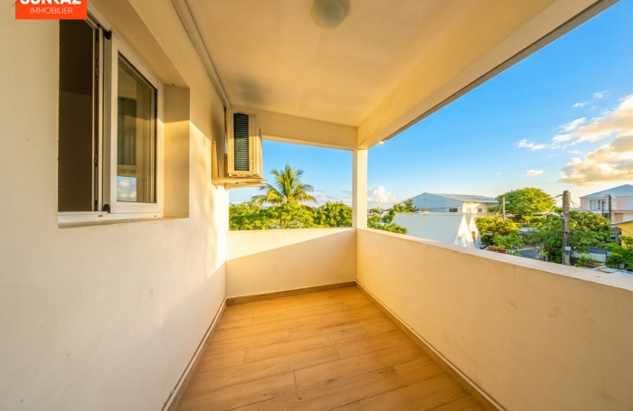 Location Appartement 80m&sup2; 4 pi&egrave;ces Saint-Pierre