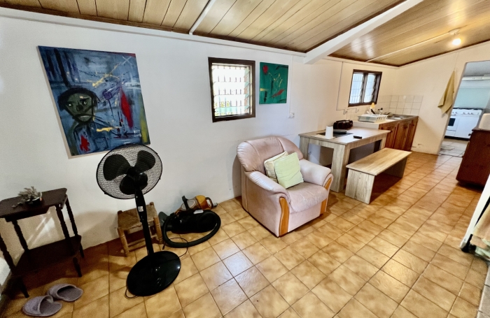 SAINT PIERRE 97410 - MAISON F4 &Agrave; RAFRA&Icirc;CHIR - QUARTIER RECHERCHE - PROCHE CHU SUD