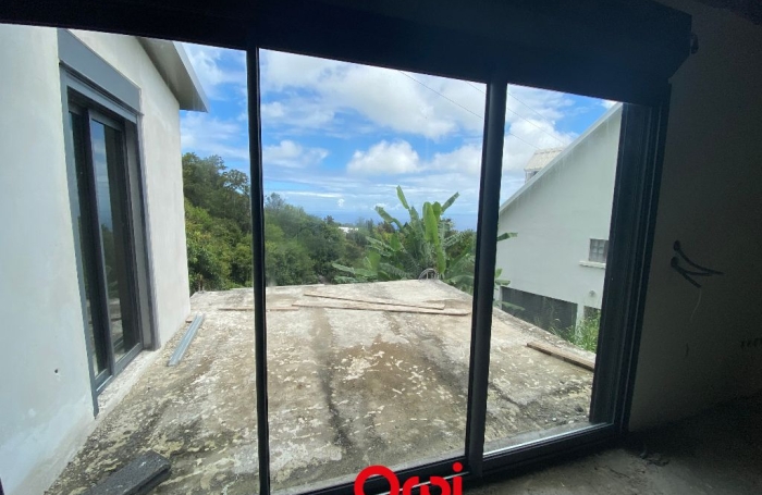 Vente Maison 93.86m&sup2; 4 pièces Saint Denis