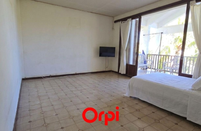 Vente Maison 185m&sup2; 4 pièces Saint Gilles les Bains