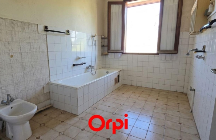 Vente Maison 185m&sup2; 4 pièces Saint Gilles les Bains