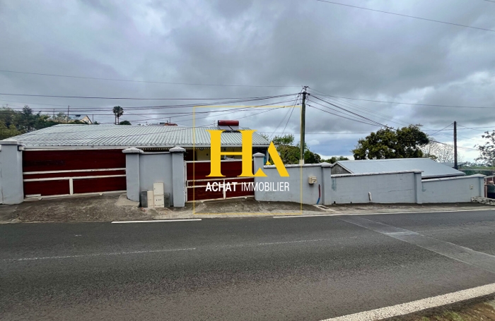 Vente Maison 257.7m&sup2; 12 pi&egrave;ces Saint Gilles Les Hauts