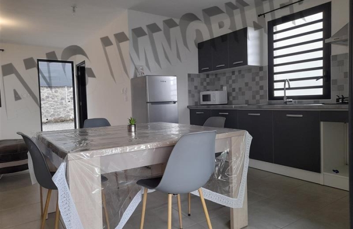 Location Maison 90m&sup2; 4 pi&egrave;ces Rivi&egrave;re Saint Louis