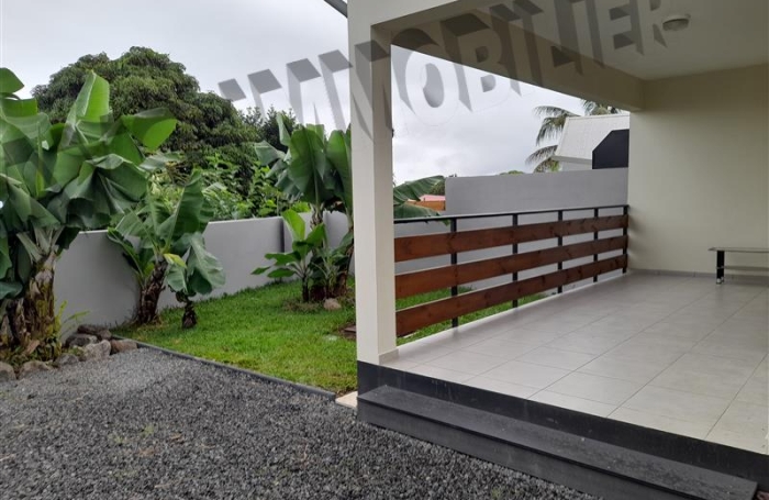 Location Maison 90m&sup2; 4 pi&egrave;ces Rivi&egrave;re Saint Louis