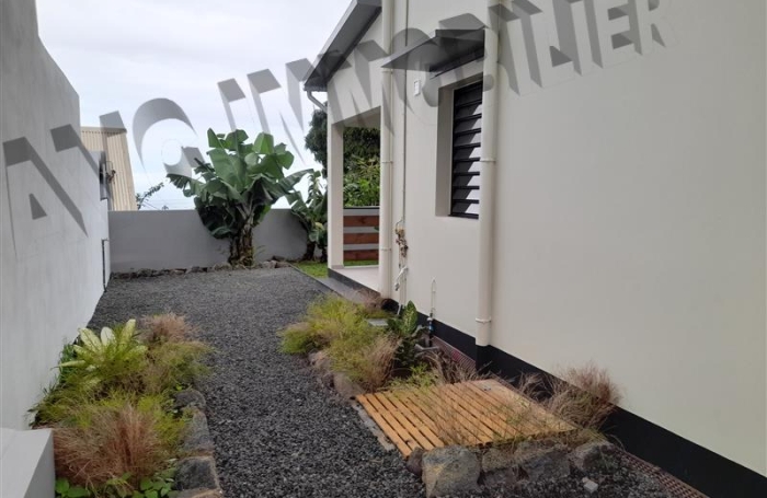 Location Maison 90m&sup2; 4 pi&egrave;ces Rivi&egrave;re Saint Louis