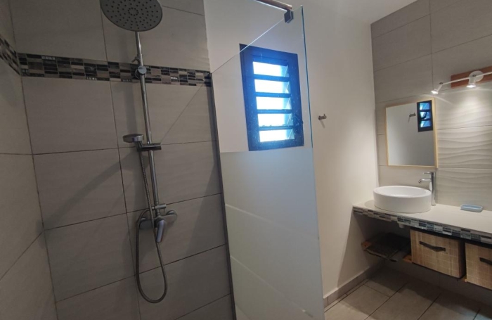 Vente Maison 90m&sup2; 4 pièces Petite &icirc;le