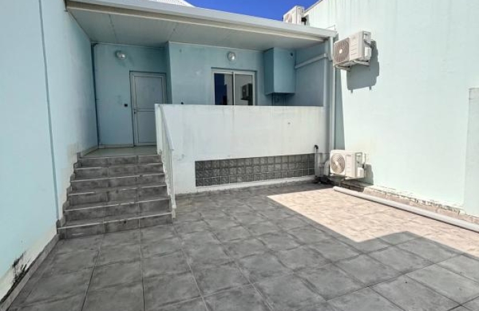 Location Appartement 57m&sup2; 2 pièces Saint-Pierre