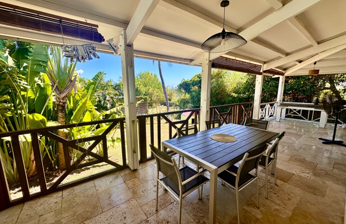 Vente Maison 141m&sup2; 5 pi&egrave;ces Saint Gilles les Bains